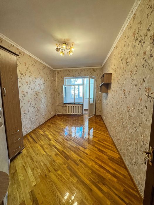 Продаётся КВАРТИРА 4/3/5 на 135м2 м. Космонавтов, ул Германа Лопатина