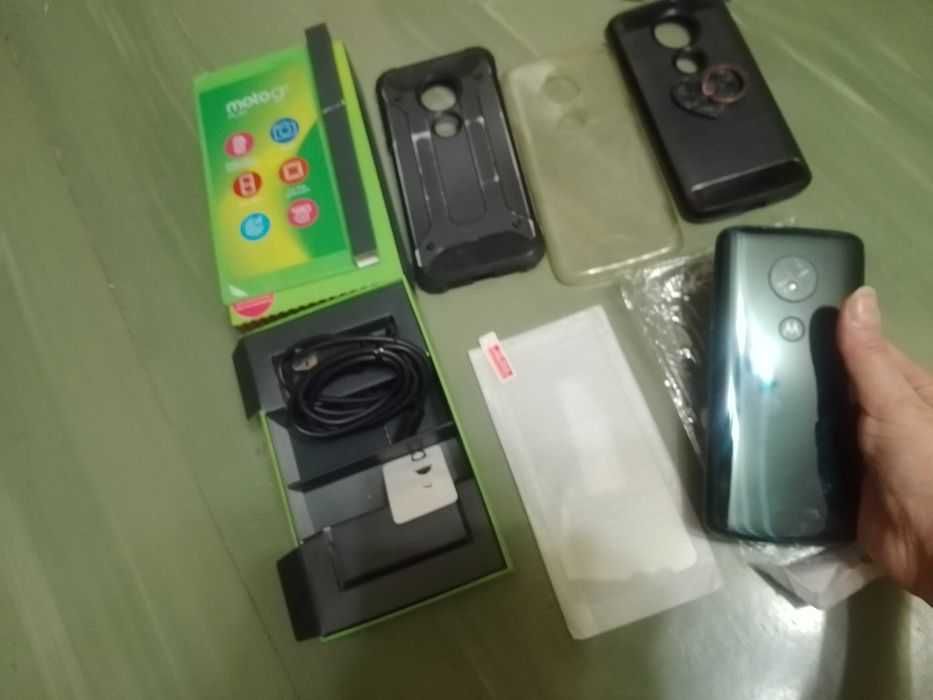 Smartphone Motorola Moto G6 Play +- Accesorii originale + Cutie, 10/10