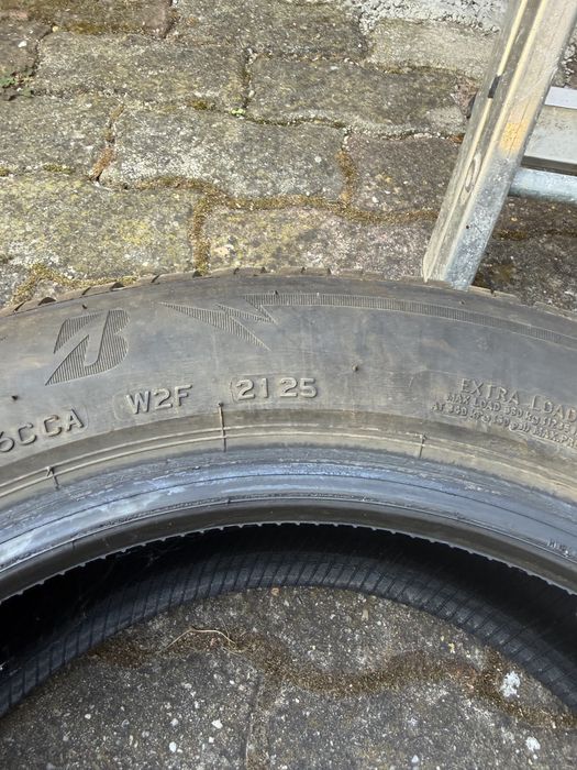 Vand 3 anvelope BRIDGESTONE 185/60 R15, M+S cu urmatoarele DOT-uri ;3625;2125;3823