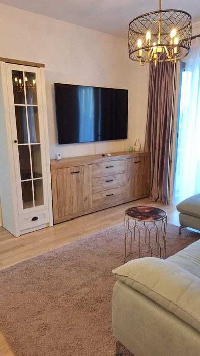 Inchiriez apartament 2 camere - proprietar