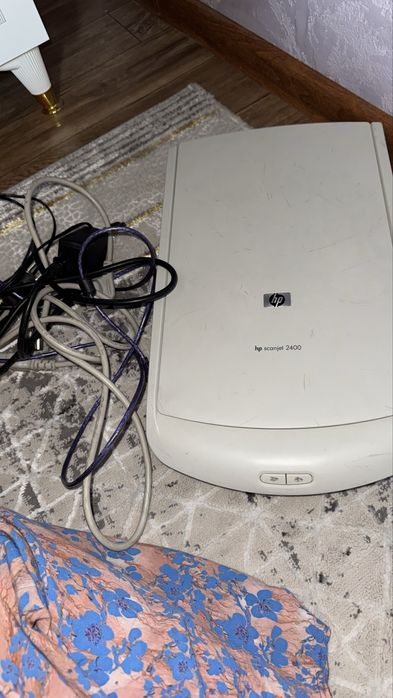 Сканер HP ScanJet 2400