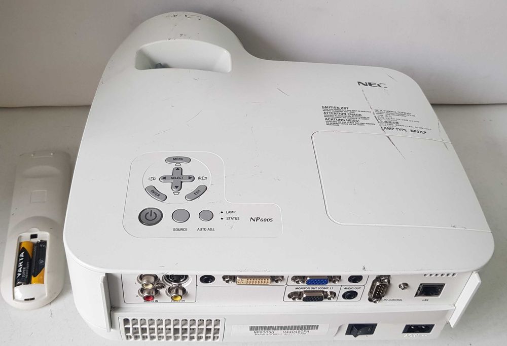 NEC NP 600 S videoproiector filme acasa