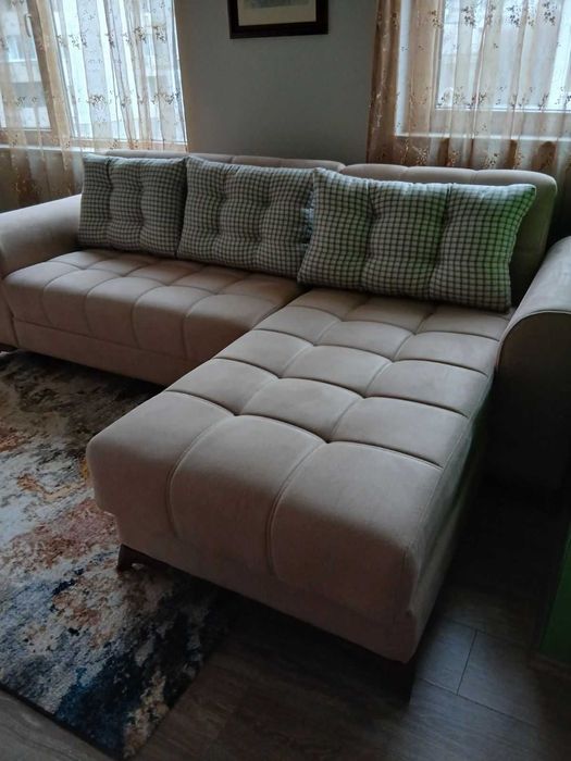 Продавам мека мебел. Парушева