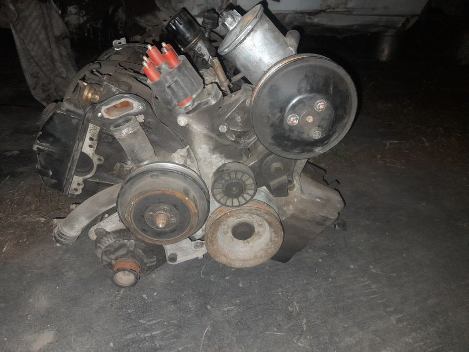 Запчасти двигателя102 мерседес 190