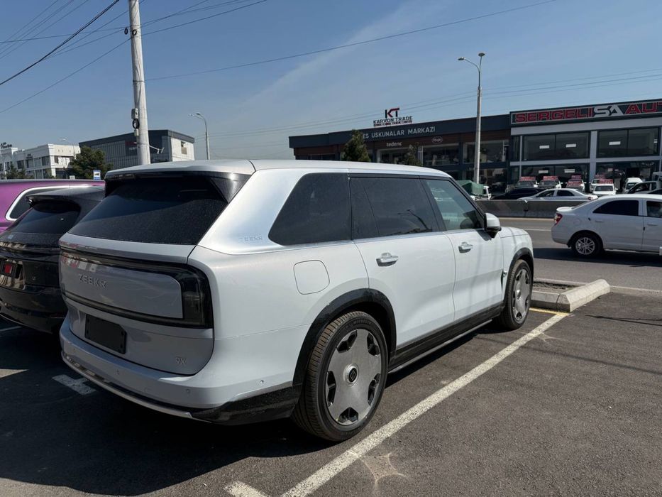 Zeekr 9X Ultra 70 kv