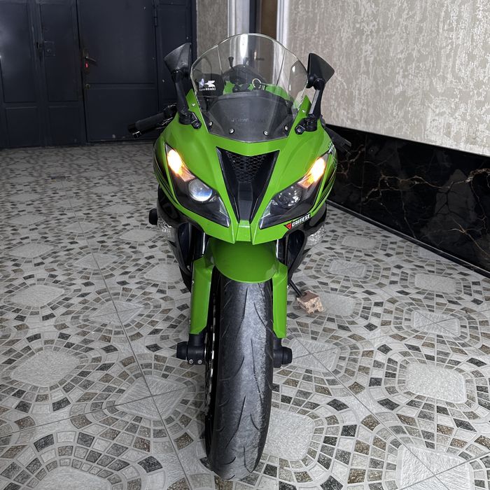 Kawasaki zx6r спортивный мотоцикл