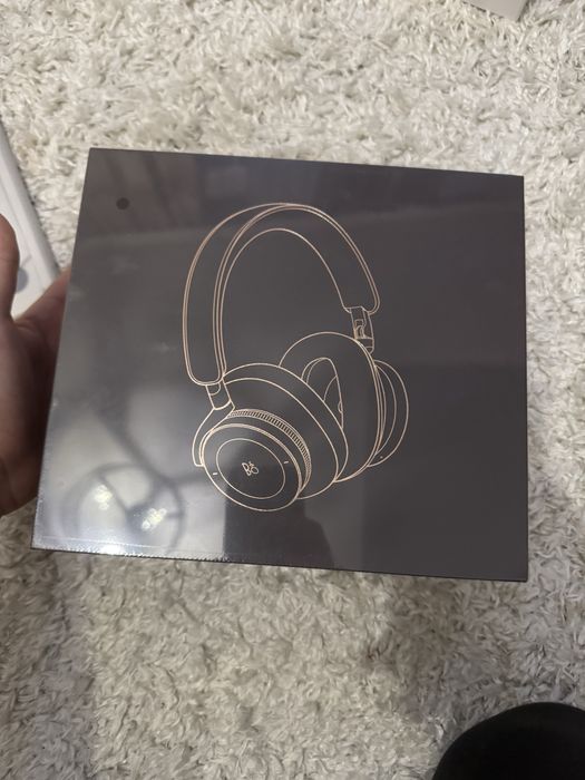 Beoplay H95  Bang & Olfsun