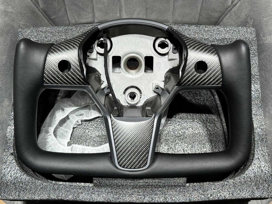 Yoke Волан за Tesla Model 3 Y Тесла Модел Steering Wheel Plaid