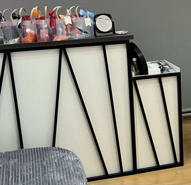 Продается Ресепшен в хорошем состоянии