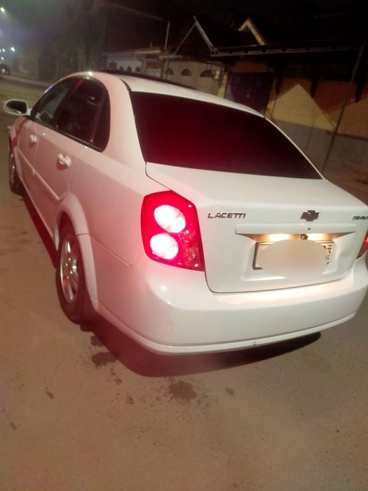 Arenda Lasseti  2010 .sotilmiydi