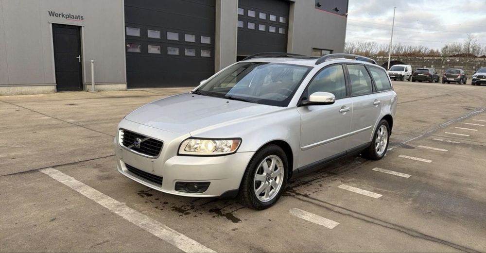Volvo v50 1.8i на части