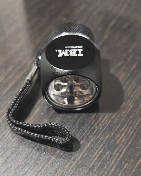 Брелок с фонариком