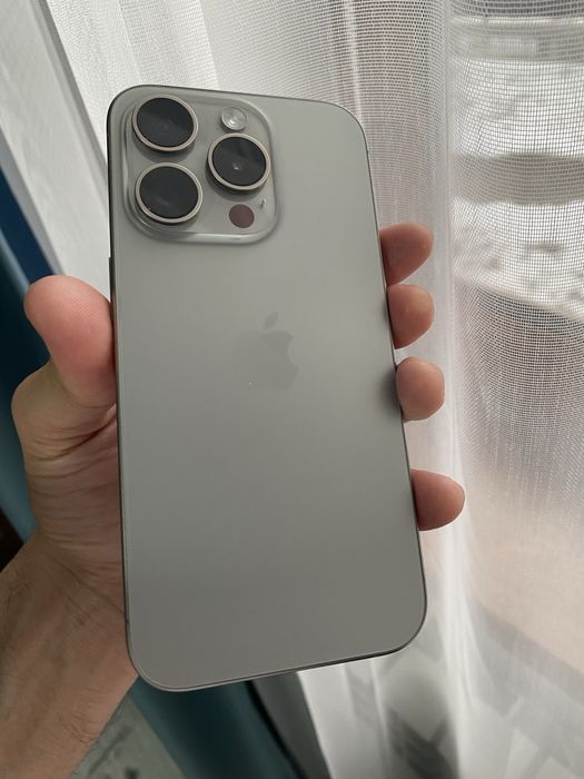 продам Iphone 15 pro