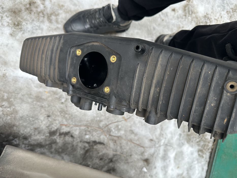 Форсунки и колектор впуска bmw e39 м52