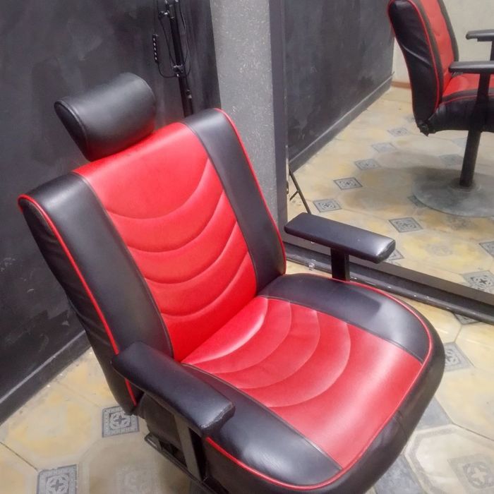 Kreslo sartarosh va salon uchun