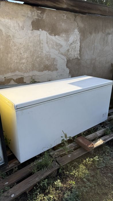 Морозильная камера бирюса 510л