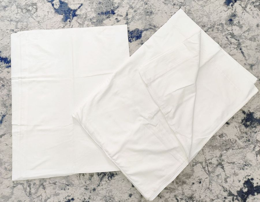 Продаются наволочки,пододеяльники,постельное белье,ткани,скатерти...