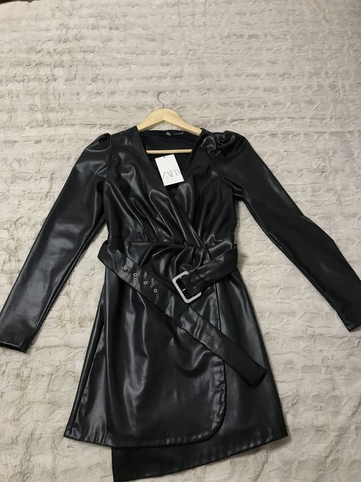 Кожена рокля ZARA