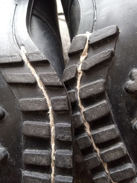 Кожени обувки Garant от социализма