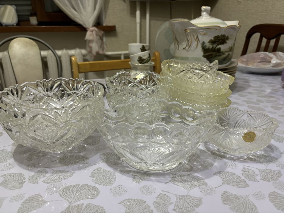 Посуда разная в хорошем состоянии