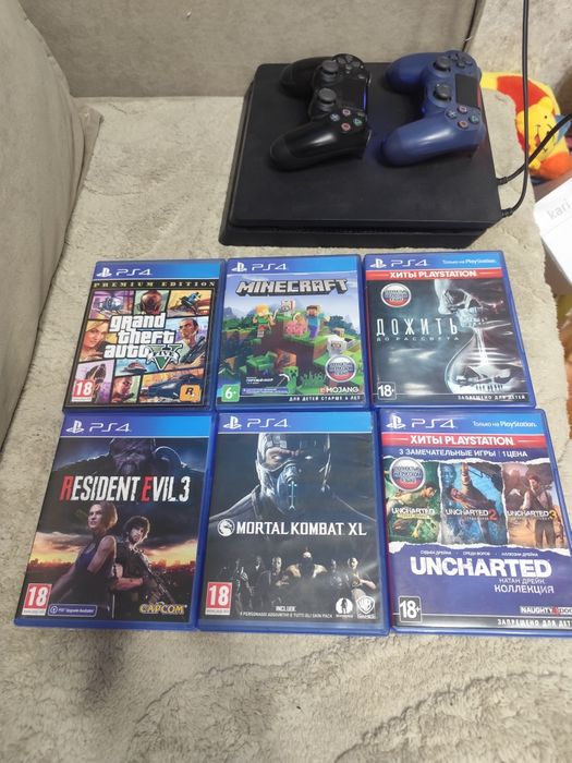 Продам PS 4 slim