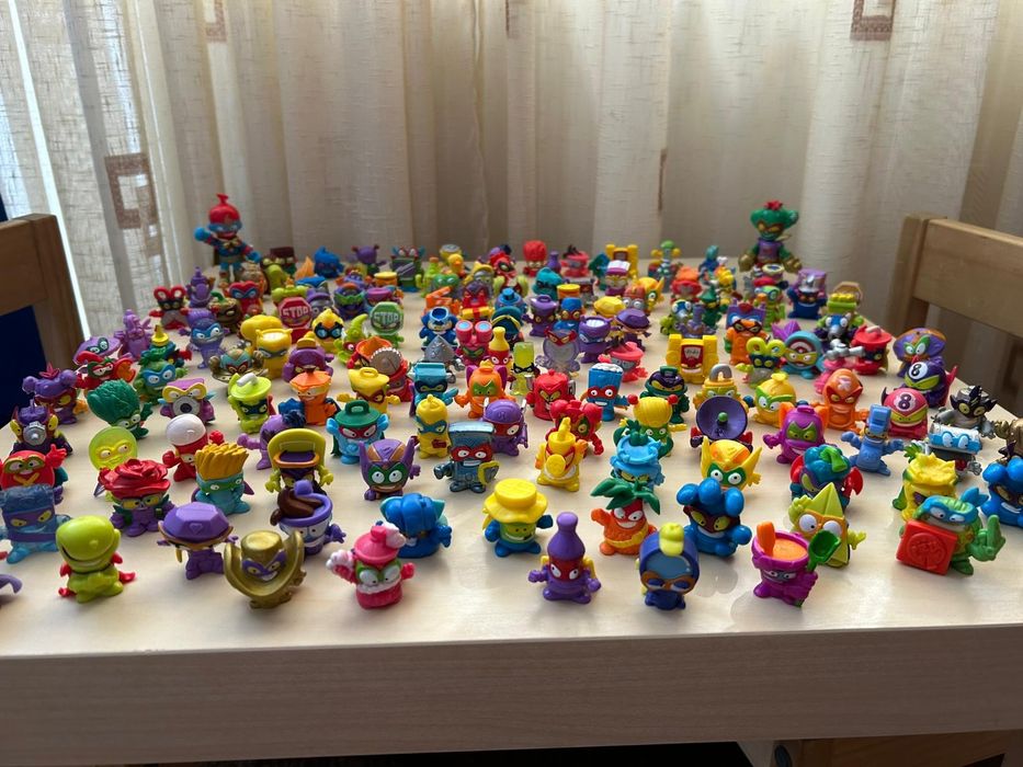 Jucarii Colectie/Lot Super Zings 167 figurine,cutii muzicale,masini
