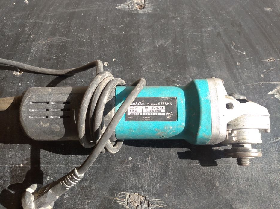 Makita 125mm 9558HN