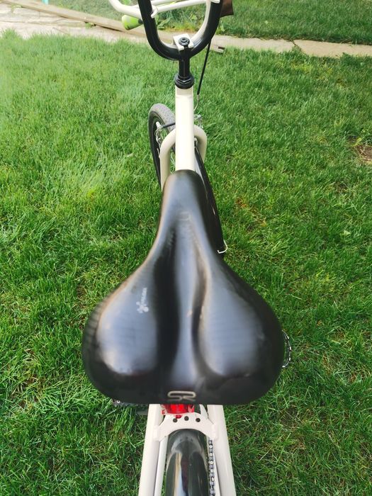 Bicicleta city de DAMA- BTWIN - Aproape noua