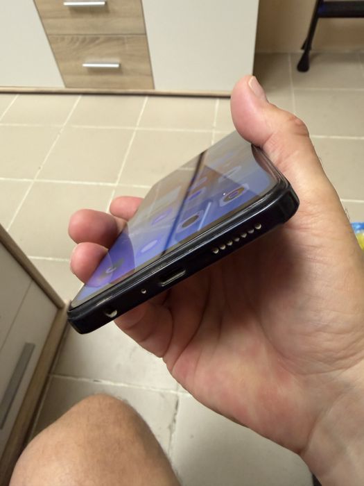 Tecno Camon 19 Neo 6/128gb - отличен