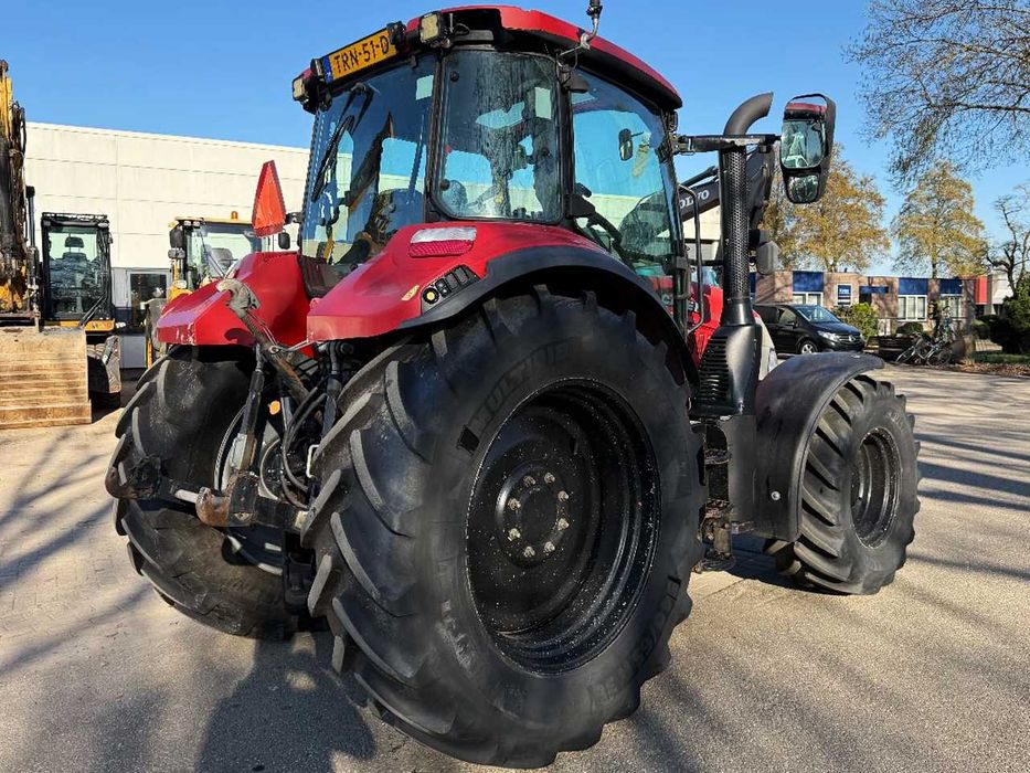Трактор колесный Case IH Luxum 110