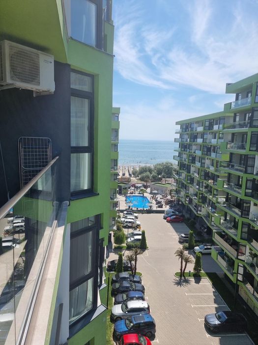 Alezzi Beach Resort | Apartament Premium cu Vedere la Mare & Piscină