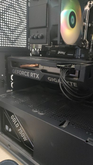 RTX 4060 Gigabyte 8 G