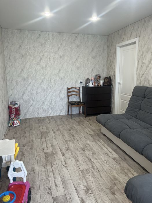 Продается у/п 2 комн квартира