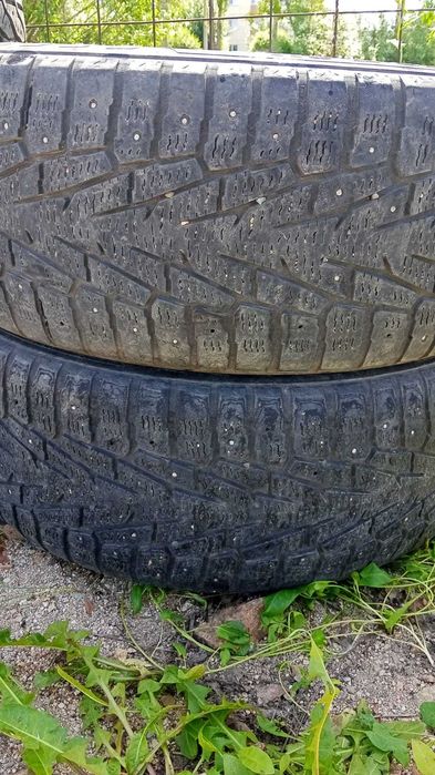 Продам шины 235/55R18