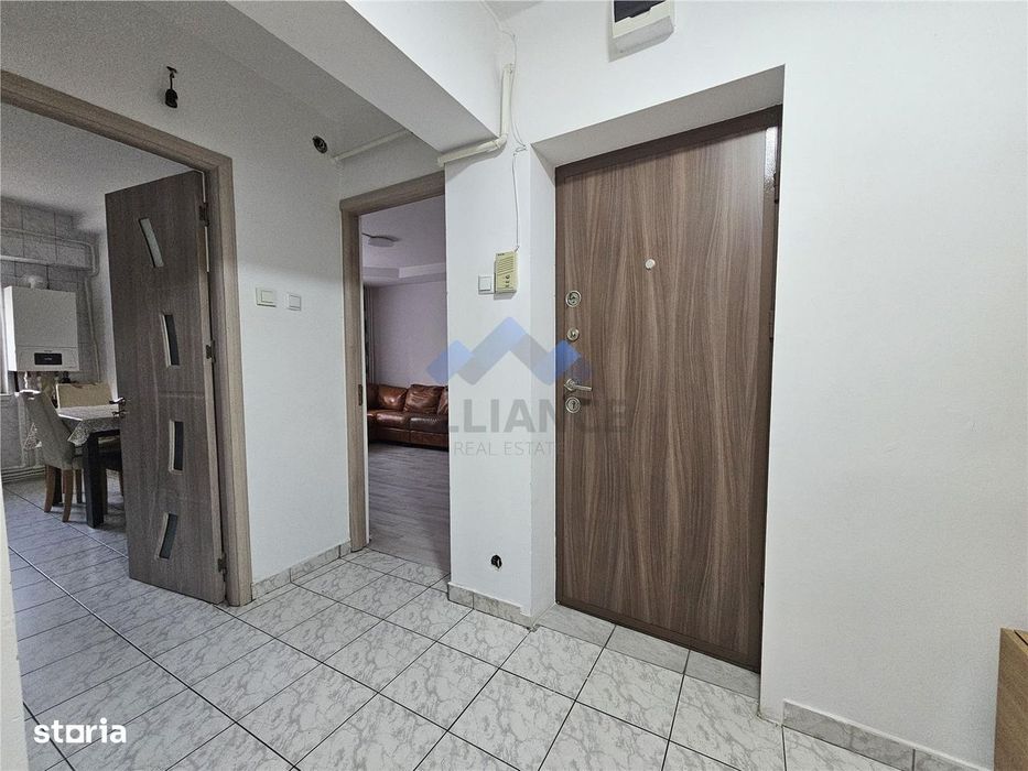 Apartament spatios, mobilat si utilat, la bulevard — fotografia 1