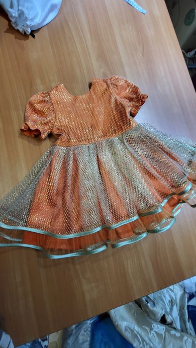 Платье на девочку 3-4 годика