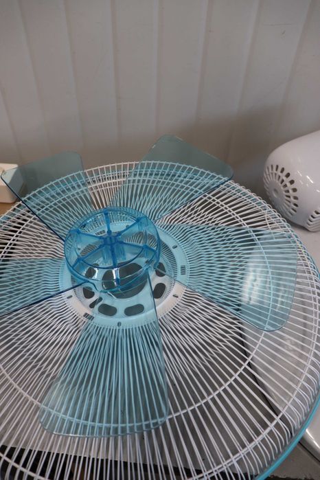 Вентилатор Cecotec EnergySilence 500, 40W, осцилация, 3скорости