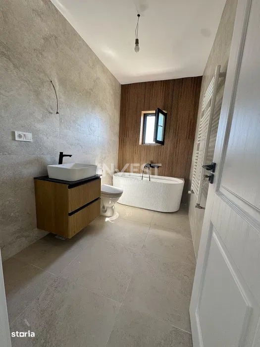 Duplex 3 Camere, 2 Bai, 250 Mp Teren, Vorovesti-Miroslava