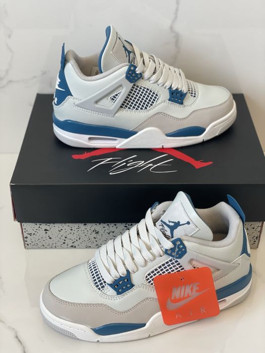 Air Jordan 4 Military Blue Retro 2024 Black Metallic Cement Univesity