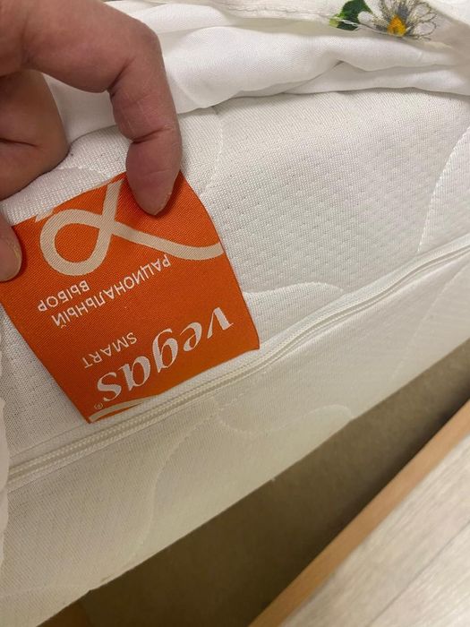 Кровать с ортопедическим матрасом