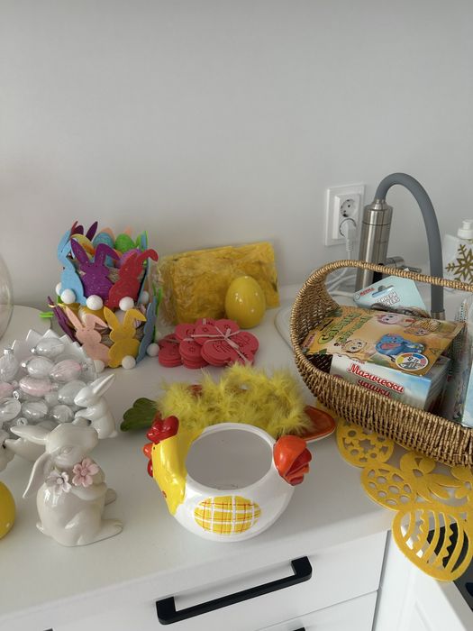 Декор, чинии на Великден