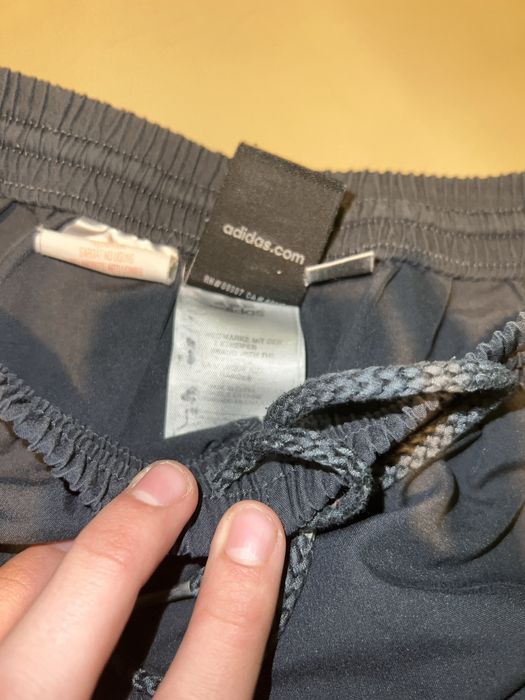 Pantaloni scurti si bluze ( Nike , Adidas , Puma)