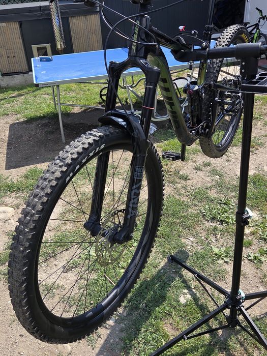 Vând giant reign 2 2021 L