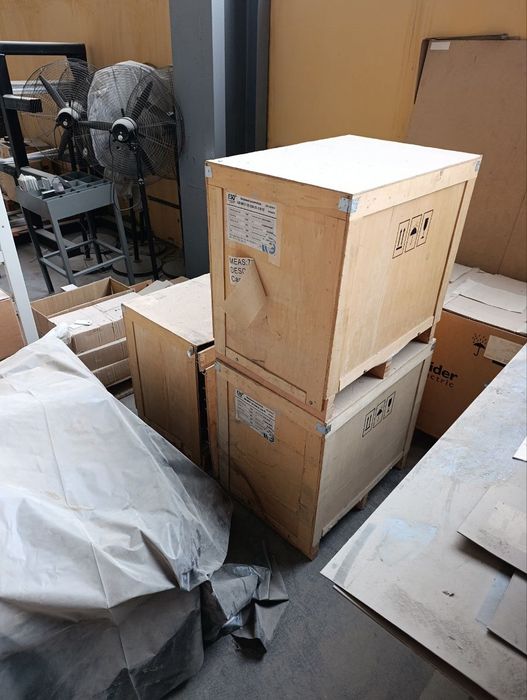 Продам все со склада, в основном Schneider