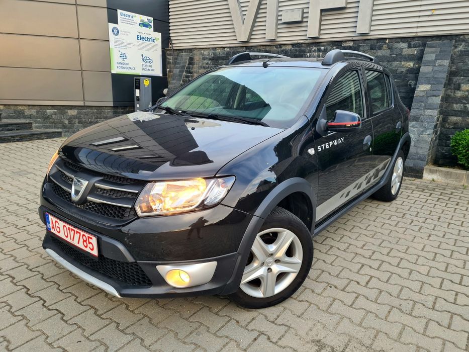 Dacia Sandero Stepway-an 2014-0.9 Tce90-Rar efectuat-euro 5-navi-parc auto-inmatriculat