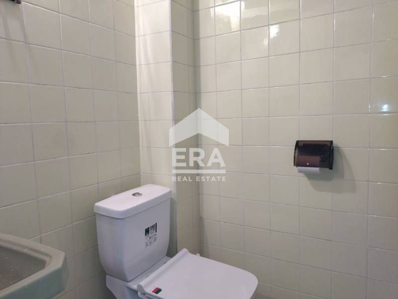 Дава се под наем Тристаен апартамент в София, Лозенец - 95 кв.м за 750 € - Снимка #8