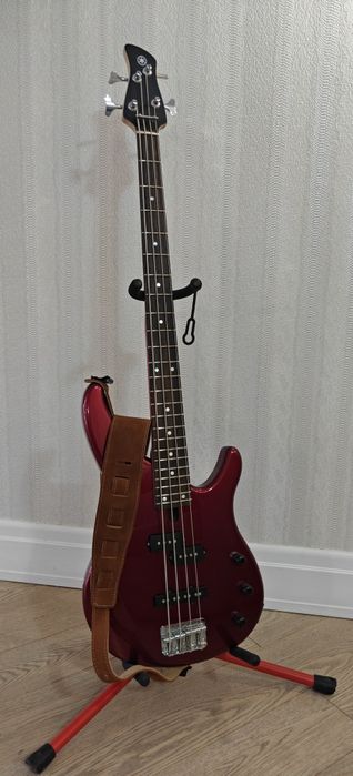 Бас-гитара Yamaha TRBX174 Red Metallic