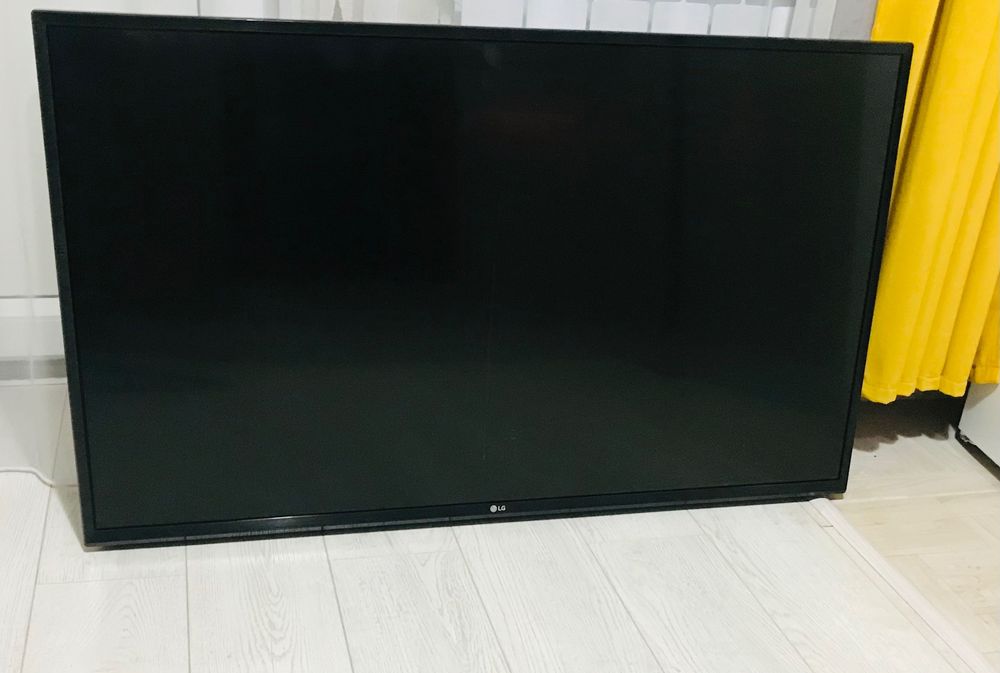 Телевизор LG на запчасти