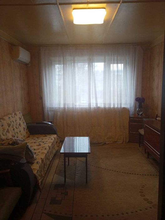 срочно продаю  сергели  3спутник 3. 2/2/2 выход на метро