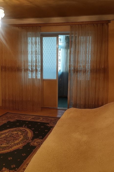 Продается 2 комнатная квартира в чирчике